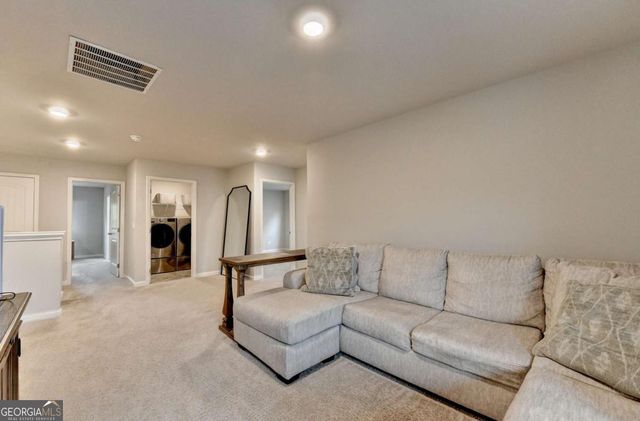 6817 Scarlet Oak Way, Flowery Branch, GA 30542