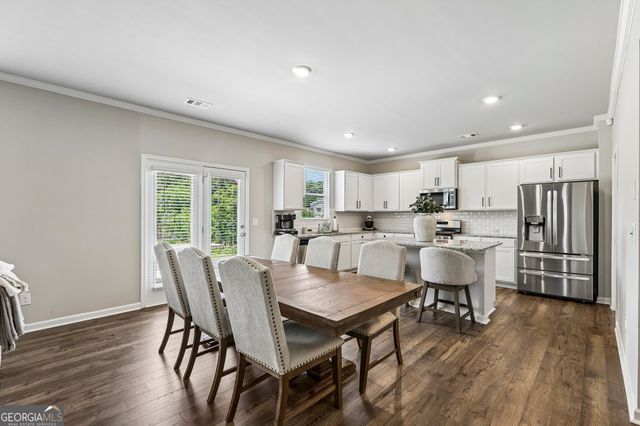 6817 Scarlet Oak Way, Flowery Branch, GA 30542