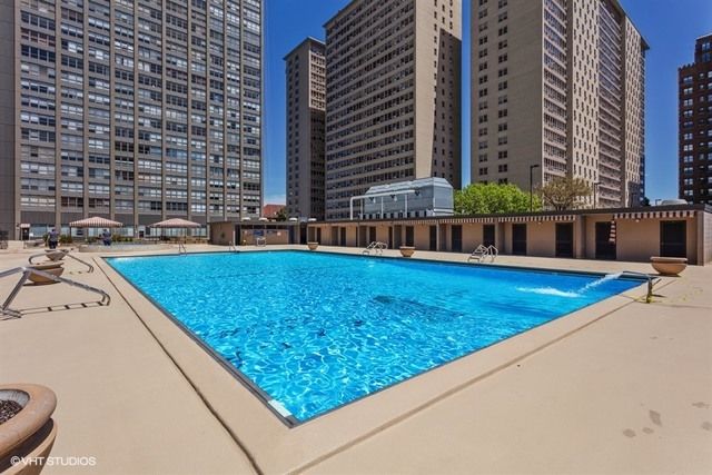 655 W Irving Park Road 2008, Chicago, IL 60613