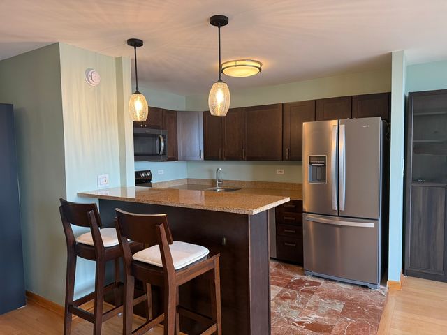 655 W Irving Park Road 2008, Chicago, IL 60613