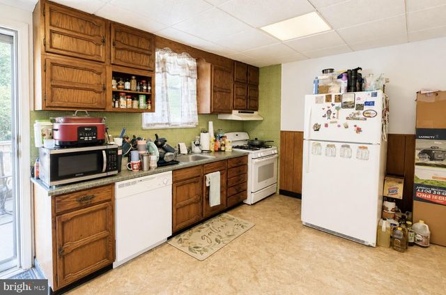1923 HARTEL AVE, Philadelphia, PA 19111