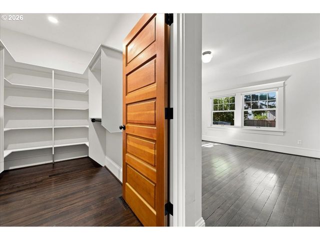 6325 Ne 7TH Ave, Portland, OR 97211