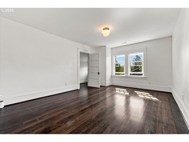 6325 Ne 7TH Ave, Portland, OR 97211