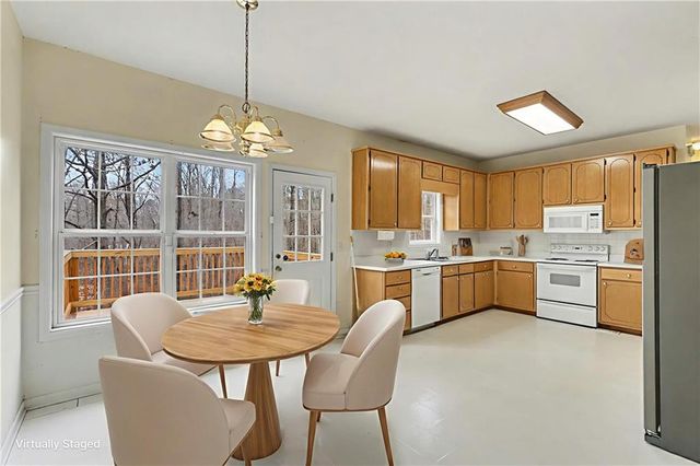 255 Hillbrook Chase, Newnan, GA 30263