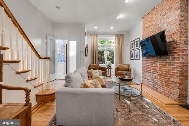 823 N 25TH ST, Philadelphia, PA 19130