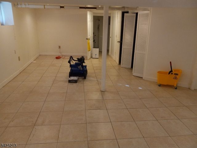 61 Putnam St, Newark City, NJ 07106