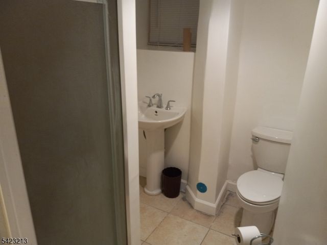 61 Putnam St, Newark City, NJ 07106