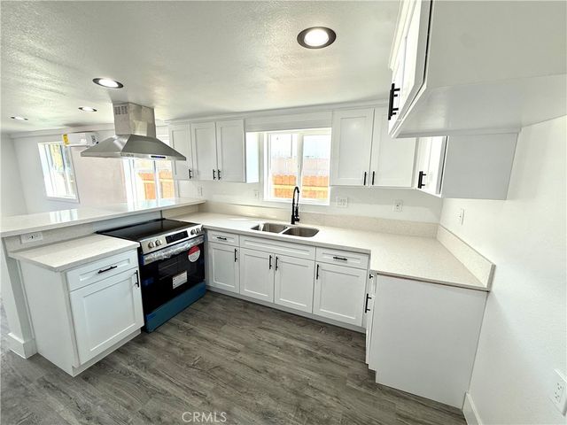 2368 E 107 th st, Los Angeles, CA 90002