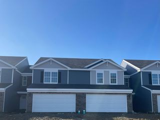 543 Cressmoor Boulevard, Hobart, IN 46342