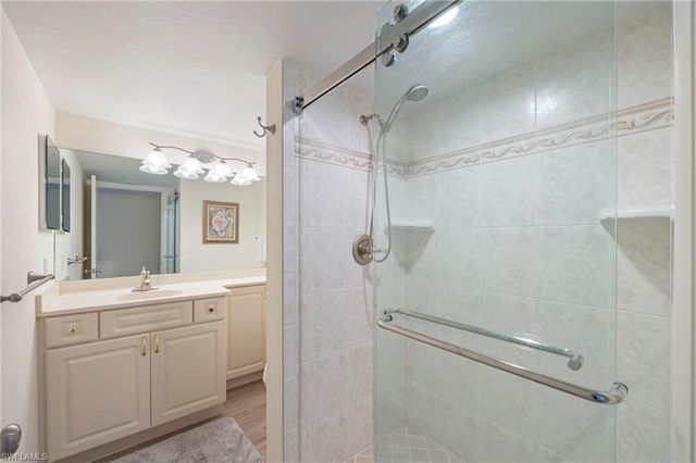 425 Wildwood LN, Naples, FL 34105