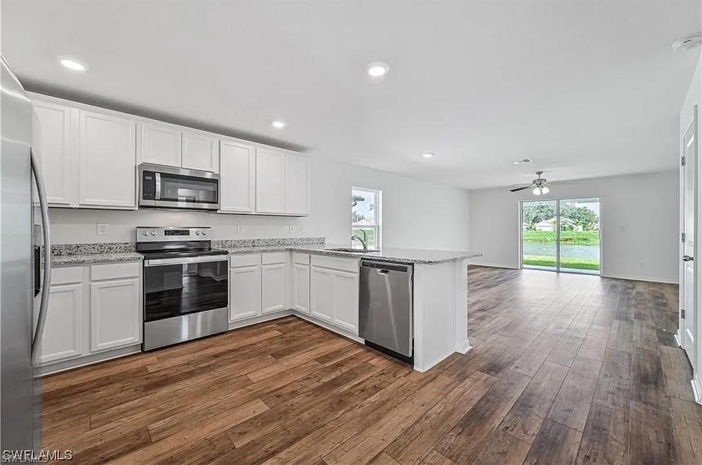 852 Franklin CT, IMMOKALEE, FL 34142 — photo 4