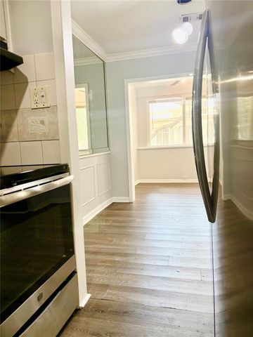 2595 Marilee Lane 6, Houston, TX 77057