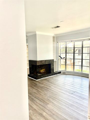 2595 Marilee Lane 6, Houston, TX 77057