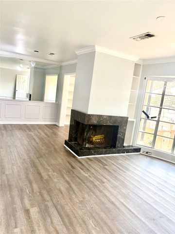 2595 Marilee Lane 6, Houston, TX 77057