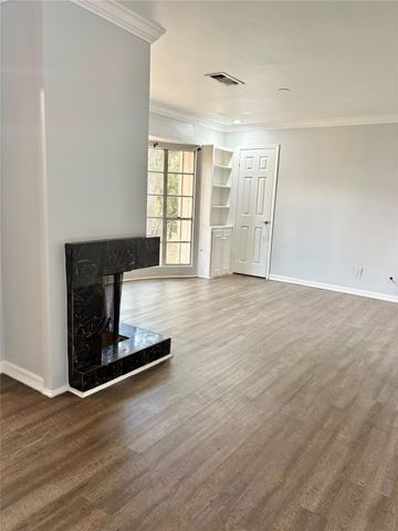 2595 Marilee Lane 6, Houston, TX 77057