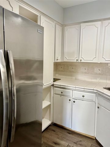 2595 Marilee Lane 6, Houston, TX 77057