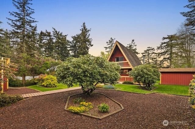 595 Race Road, Coupeville, WA 98239