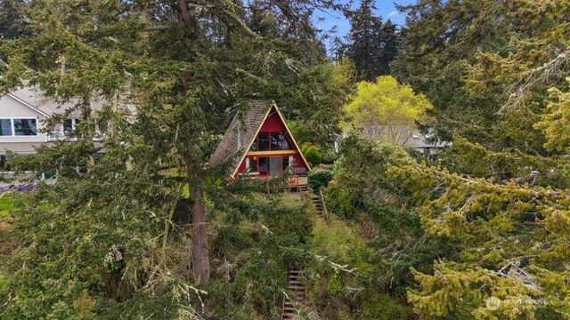 595 Race Road, Coupeville, WA 98239