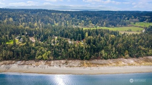 595 Race Road, Coupeville, WA 98239