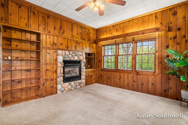 4875 Belding Road NE, Rockford, MI 49341