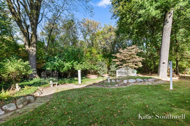 4875 Belding Road NE, Rockford, MI 49341