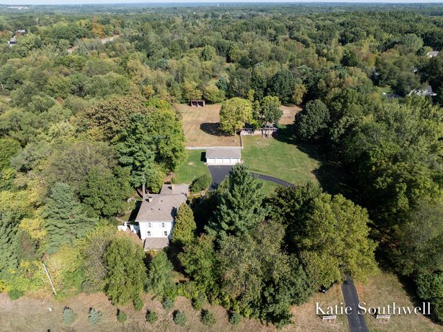 4875 Belding Road NE, Rockford, MI 49341