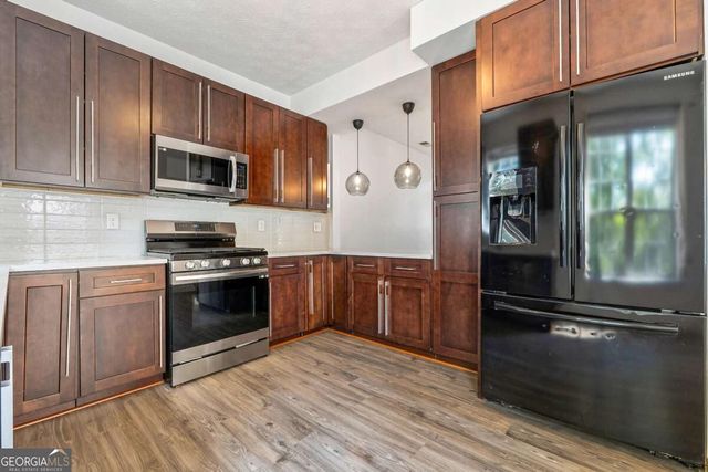 109 Oak Green Drive, Lawrenceville, GA 30044