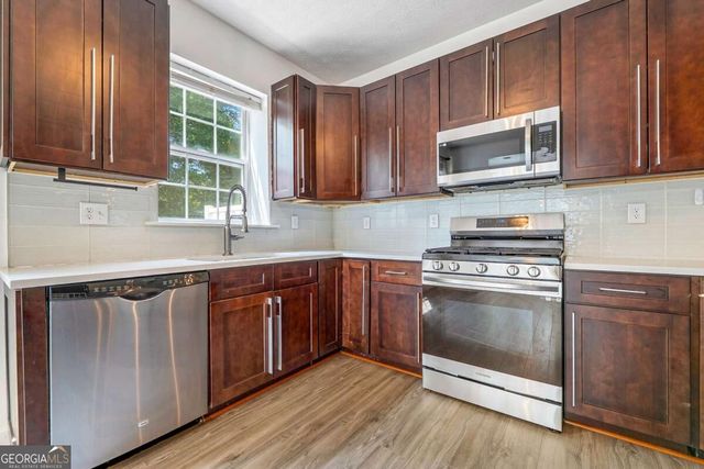 109 Oak Green Drive, Lawrenceville, GA 30044