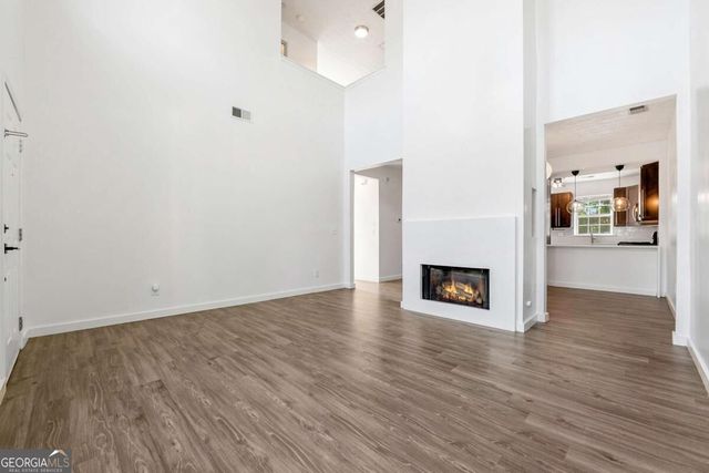 109 Oak Green Drive, Lawrenceville, GA 30044