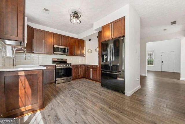 109 Oak Green Drive, Lawrenceville, GA 30044