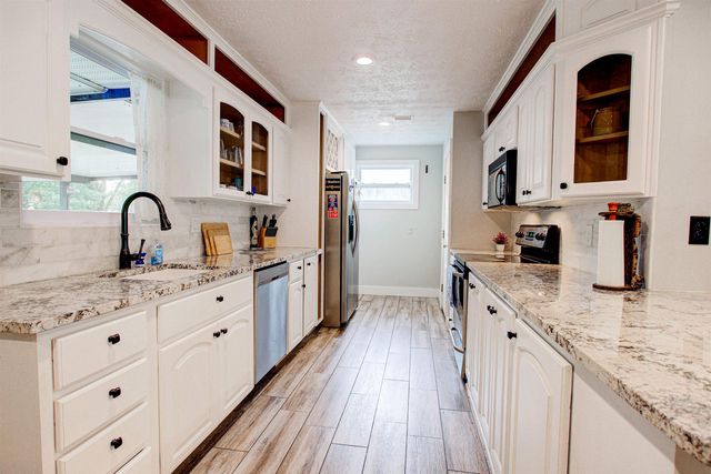 4504 Wilderness Ln N, Jacksonville, FL 32258