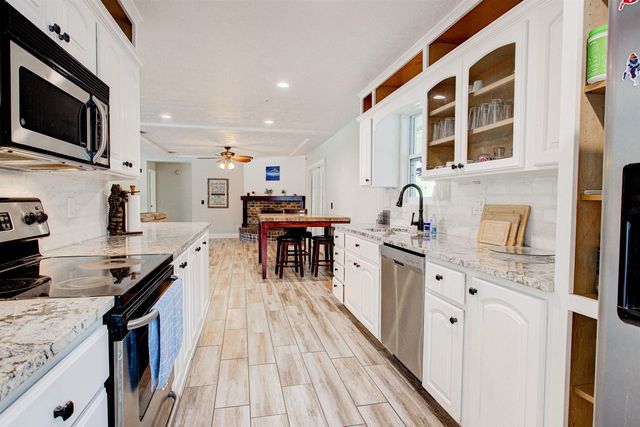 4504 Wilderness Ln N, Jacksonville, FL 32258