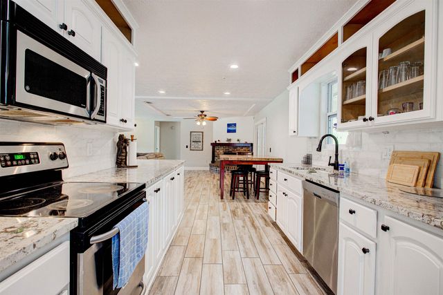 4504 Wilderness Ln N, Jacksonville, FL 32258