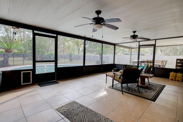 4504 Wilderness Ln N, Jacksonville, FL 32258