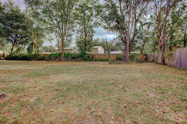 4504 Wilderness Ln N, Jacksonville, FL 32258