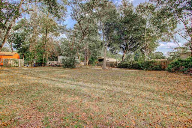 4504 Wilderness Ln N, Jacksonville, FL 32258