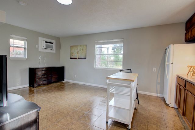 4504 Wilderness Ln N, Jacksonville, FL 32258