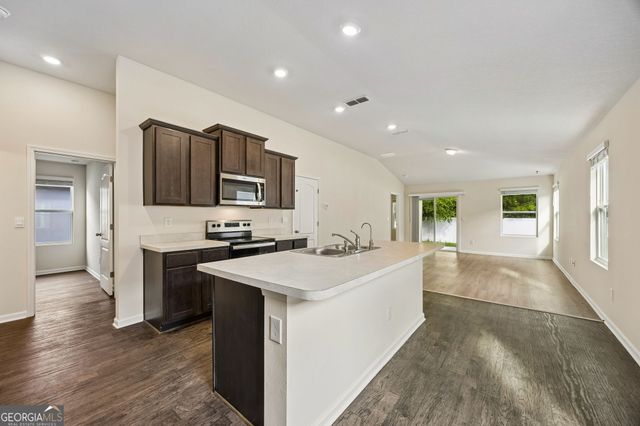 156 Ashwood Circle, St. Marys, GA 31558