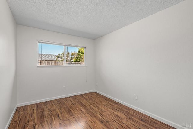 746 Bernadette Ave, Rohnert Park, CA 94928