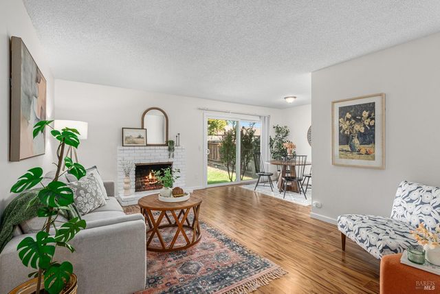 746 Bernadette Ave, Rohnert Park, CA 94928