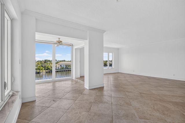 555 SE 6TH Avenue 4F, Delray Beach, FL 33483