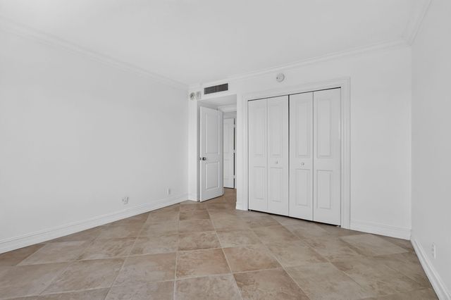 555 SE 6TH Avenue 4F, Delray Beach, FL 33483