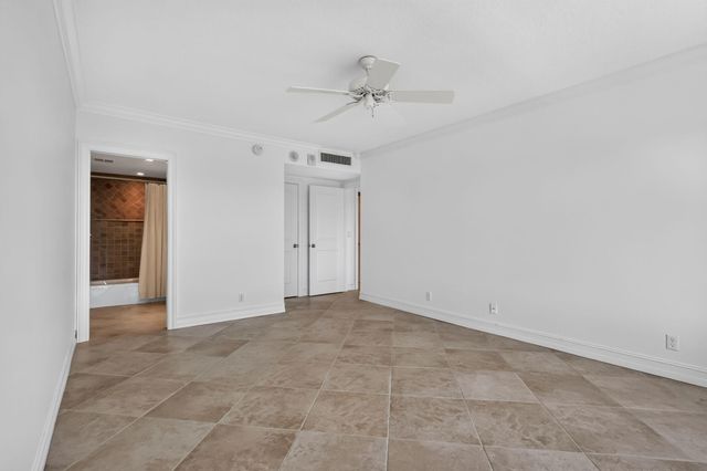 555 SE 6TH Avenue 4F, Delray Beach, FL 33483