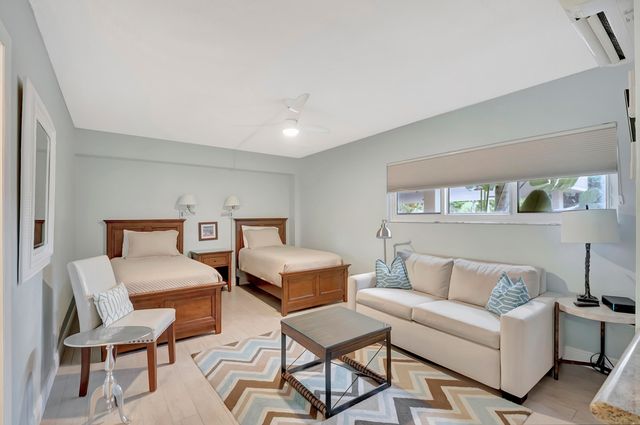 555 SE 6TH Avenue 4F, Delray Beach, FL 33483