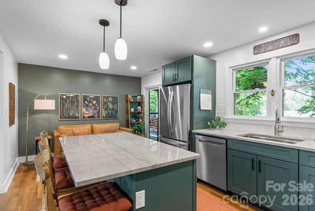 343 Oakview Park Road, Asheville, NC 28803