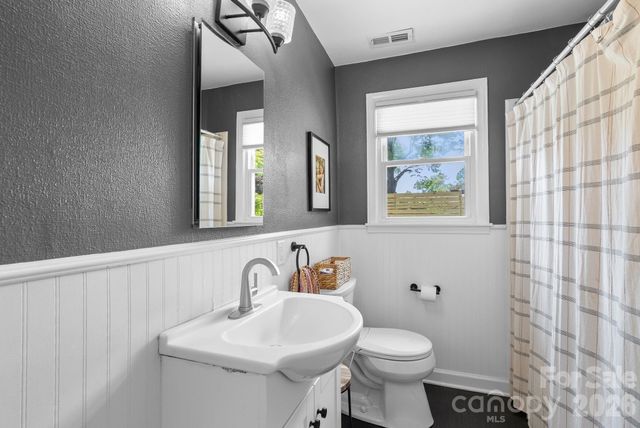 343 Oakview Park Road, Asheville, NC 28803