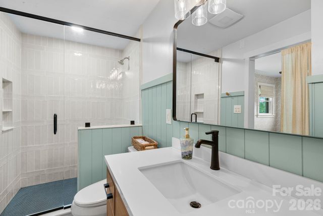 343 Oakview Park Road, Asheville, NC 28803