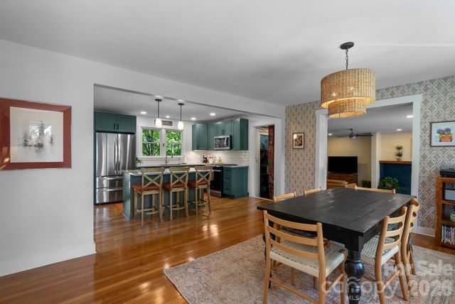 343 Oakview Park Road, Asheville, NC 28803