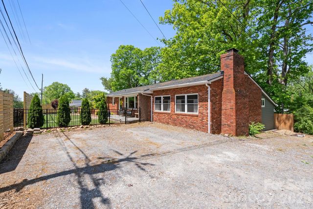 343 Oakview Park Road, Asheville, NC 28803