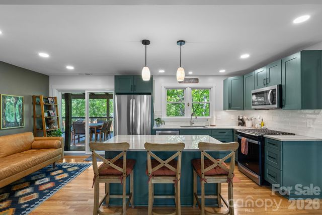 343 Oakview Park Road, Asheville, NC 28803